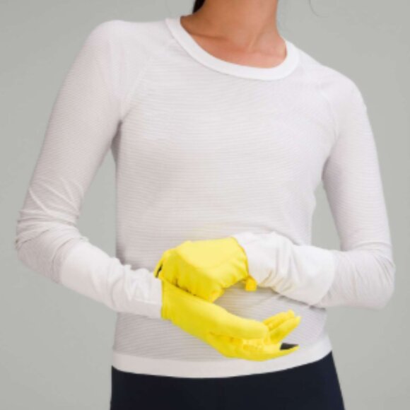 Brand New Lululemon MATCHING SET Beanie AND Gloves in Sonic Yellow - Picture 5 of 8